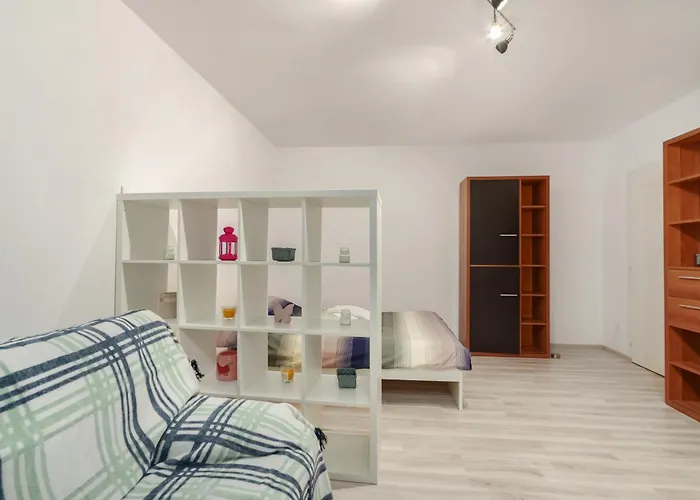 Bright Close To Alba Iulia Square With Wifi 公寓 *