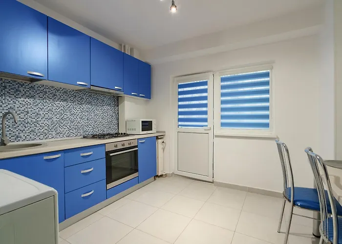 Apartman Bright Close To Alba Iulia Square With Wifi