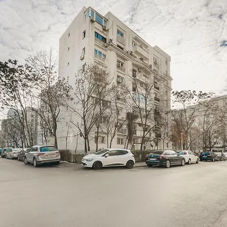 Bright Close To Alba Iulia Square With Wifi * בוקרשט
